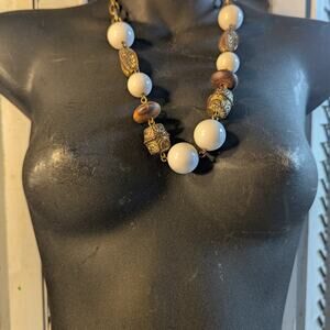 White, decorated gold tone and wooden bead necklace